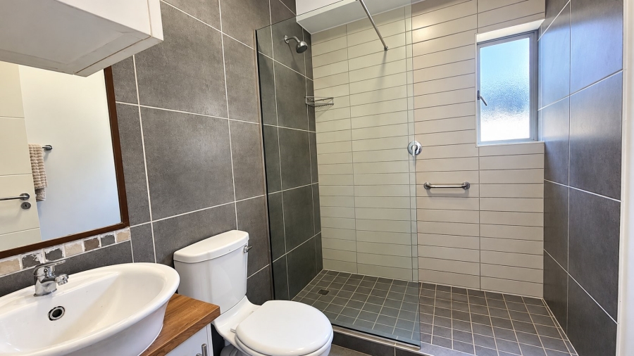 2 Bedroom Property for Sale in Mooikloof Country Estate Western Cape
